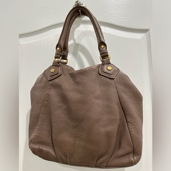 Marc Jacob’s leather shoulder bag with matching wallet! - Picture 2 of 6